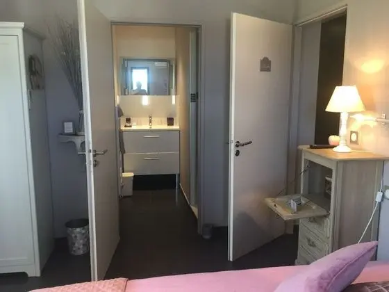 Tek Büyük Yataklı Oda (La taupe poudrée)