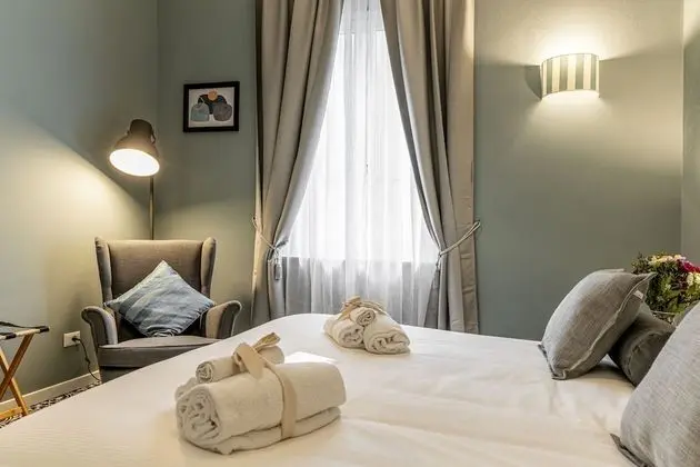 Comfort Tek Büyük Yataklı Oda (2 - Della Torre)