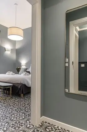 Comfort Tek Büyük Yataklı Oda (2 - Della Torre)