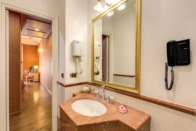 Comfort Üç Kişilik Oda