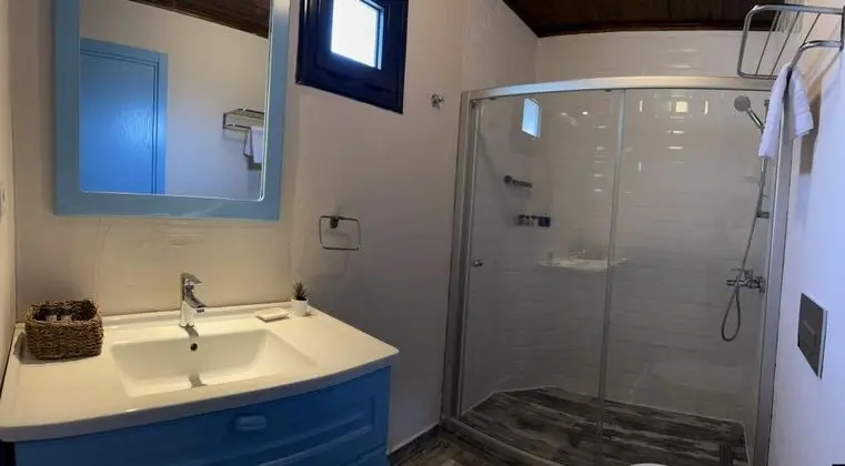 Superior Üç Kişilik Oda, Bahçe Manzaralı, Klimalı