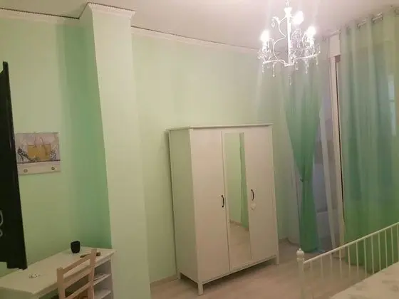 City Tek Büyük Yataklı Oda