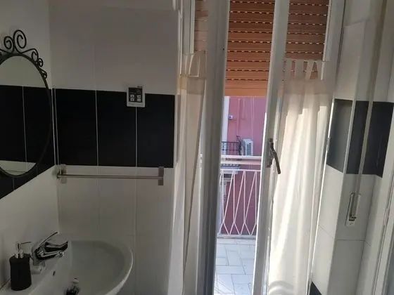 City Tek Büyük Yataklı Oda