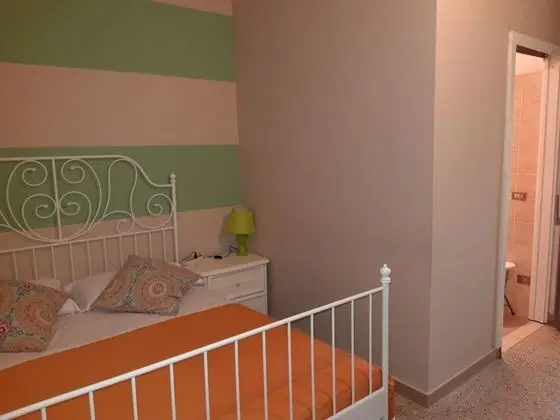 Büyük Yataklı Tek Kişilik Oda, Banyolu/Duşlu