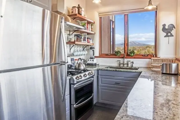 Ev (La Luna: Ideal Nature Retreat to stay)