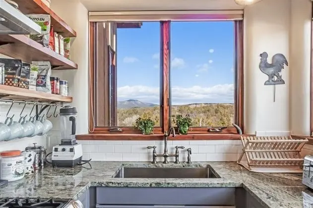 Ev (La Luna: Ideal Nature Retreat to stay)
