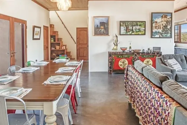 Ev (La Luna: Ideal Nature Retreat to stay)