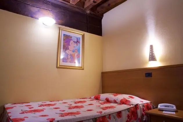 Comfort Tek Kişilik Oda