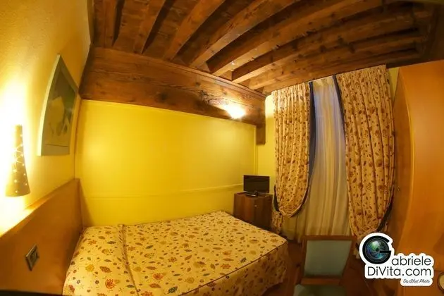 Comfort Tek Kişilik Oda
