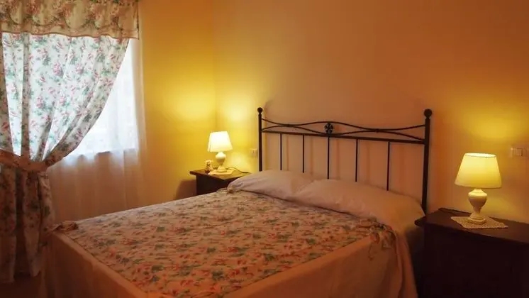 Tek Büyük Yataklı Oda, Ortak Banyo