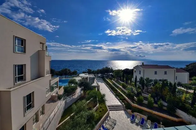 Premium Tek Büyük Yataklı Oda, Balkon, Deniz Manzaralı