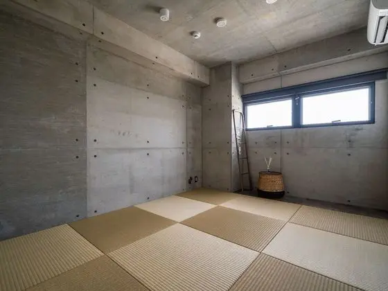 Apart Daire, Sigara İçilmez (2F)