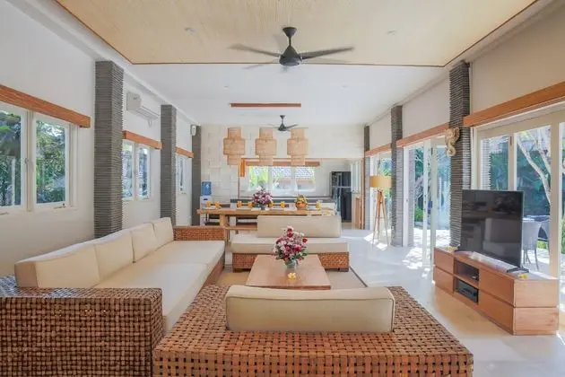 Villa, 4 Yatak Odası, Kişiye Özel Havuzlu