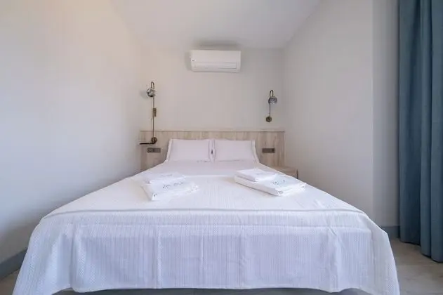 Standard Üç Kişilik Oda, Deniz Manzaralı