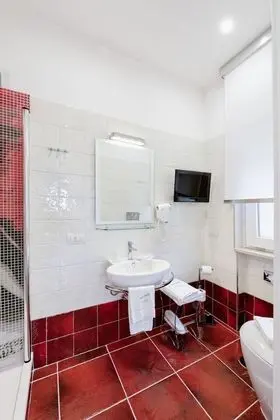 Basic Üç Kişilik Oda