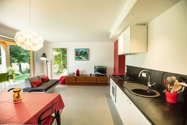 Superior Tek Büyük Yataklı Oda, Banyolu/Duşlu, Dağ Manzaralı (Chambre Cybèle)
