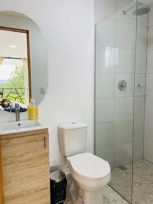 Business Tek Büyük Yataklı Oda