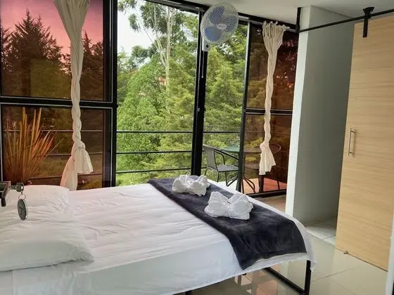 Panoramic Kulübe, Birden Çok Yatak Odası