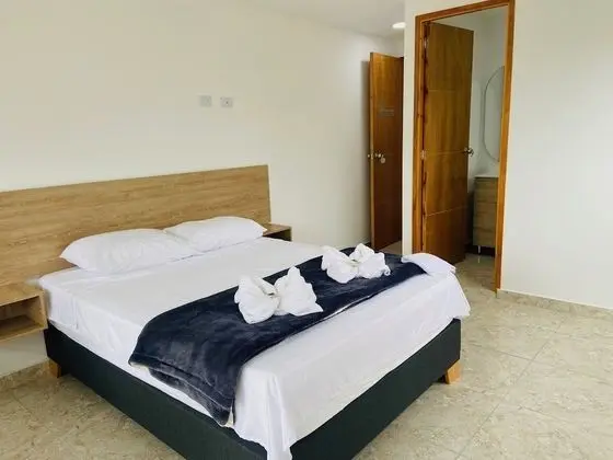 Premium Tek Büyük Yataklı Oda