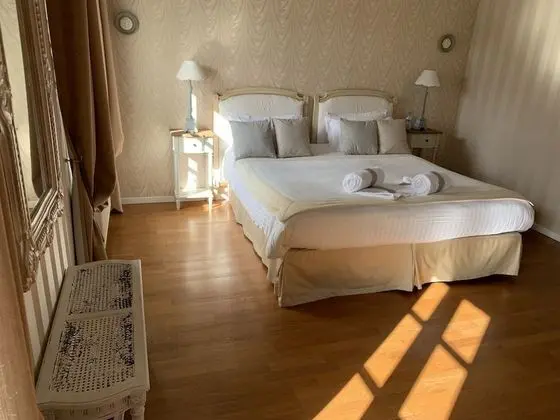 Luxury Tek Büyük veya İki Ayrı Yataklı Oda, Özel Banyo, Bahçe Manzaralı (FIL DE SOIE)
