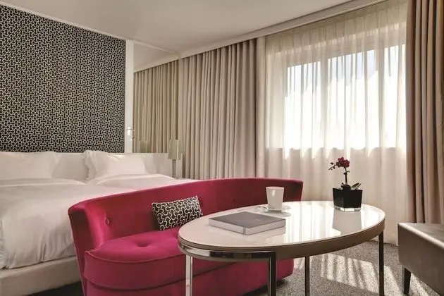 Deluxe Üç Kişilik Oda