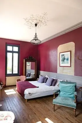 Üç Kişilik Oda (Bovary)