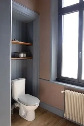 Üç Kişilik Oda (Bovary)