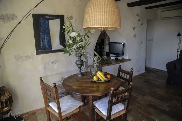 Romantic Süit, 1 Büyük (Queen) Boy Yatak ve Çekyat, Engellilere Uygun