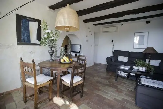 Romantic Süit, 1 Büyük (Queen) Boy Yatak ve Çekyat, Engellilere Uygun