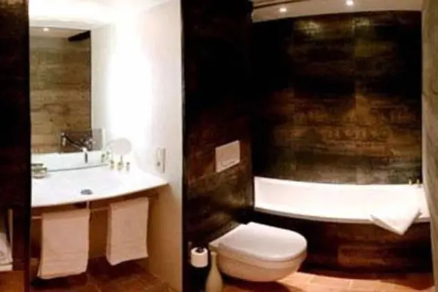 Romantic Süit, 1 Büyük (Queen) Boy Yatak ve Çekyat, Engellilere Uygun