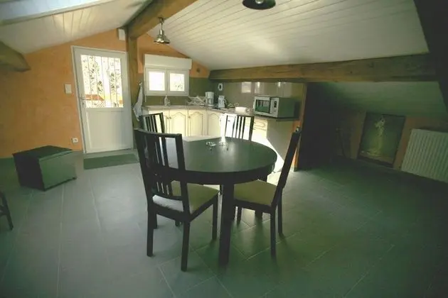 Basic Stüdyo (Soir de Lune)