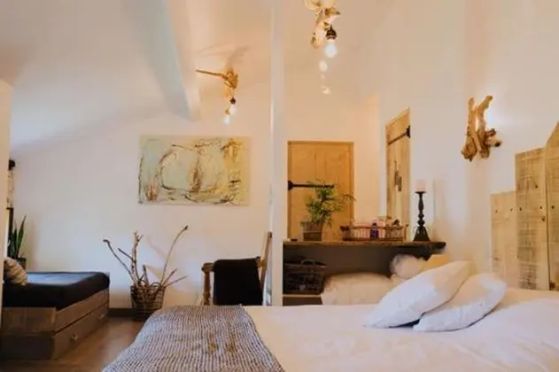 Üç Kişilik Oda (Pyla)