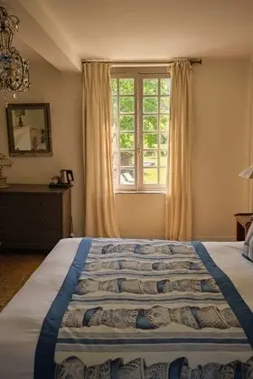 Superior Üç Kişilik Oda, Banyolu/Duşlu