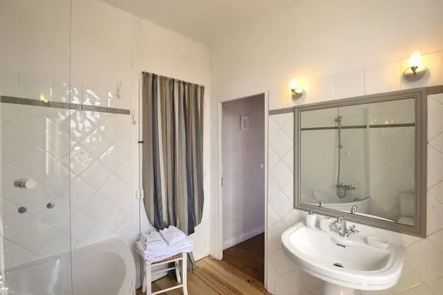 Tek Büyük Yataklı Oda, Banyolu/Duşlu (Chambre Anaïs)
