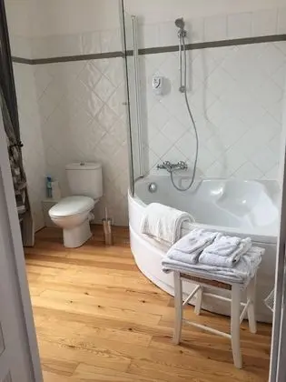 Tek Büyük Yataklı Oda, Banyolu/Duşlu (Chambre Anaïs)