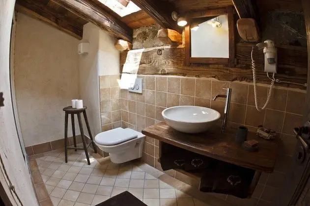 Tek Büyük veya İki Ayrı Yataklı Oda, 1 Yatak Odası