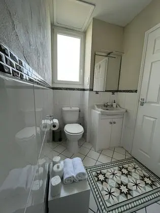 Tek Büyük Yataklı Oda, Banyolu/Duşlu, Bahçe Manzaralı ("Saint-Fiacre")