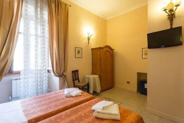 Tek Büyük veya İki Ayrı Yataklı Oda