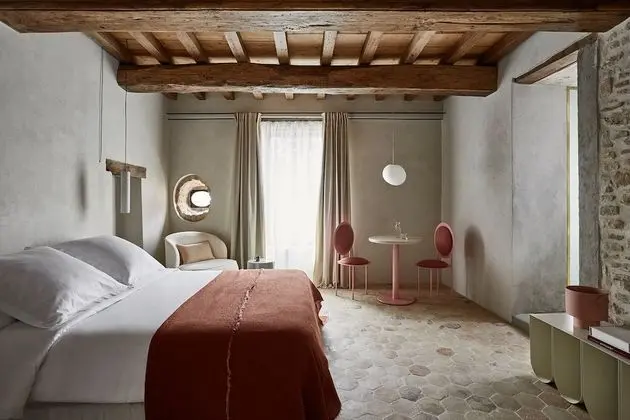 Design Tek Büyük Yataklı Oda