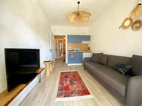 Suite, Havuz Manzaralı, Bahçe Katı