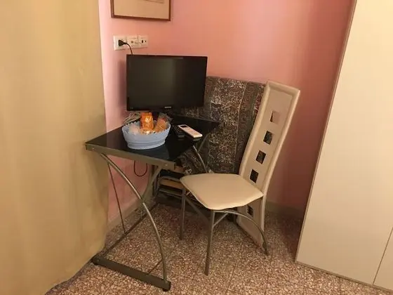 Standard Tek Büyük Yataklı Oda, Özel Banyo, Bahçe Manzaralı