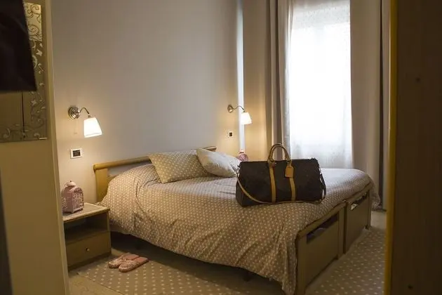 Tek Büyük Yataklı Oda, Balkon, Bahçe Manzaralı