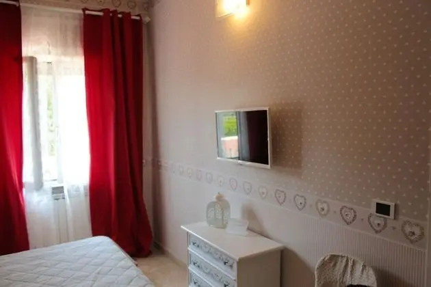 Tek Büyük Yataklı Oda, Balkon, Bahçe Manzaralı