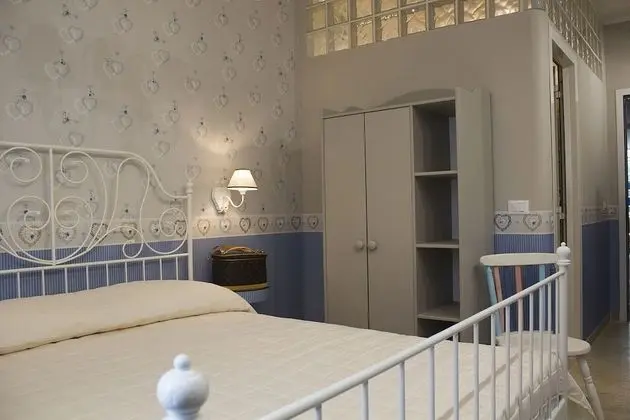 Tek Büyük Yataklı Oda, Balkon, Bahçe Manzaralı