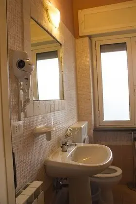 Tek Büyük Yataklı Oda, Balkon, Bahçe Manzaralı