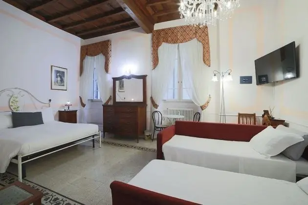 Deluxe Dört Kişilik Oda