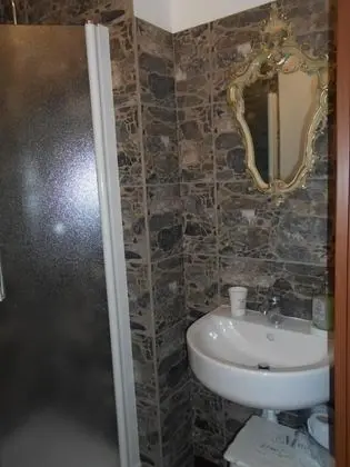 Tek Büyük Yataklı Oda (Queen)