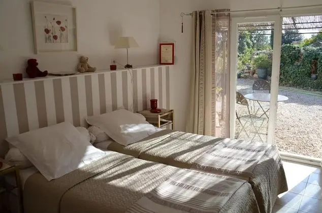 Comfort Tek Büyük Yataklı Oda (Côté plage)