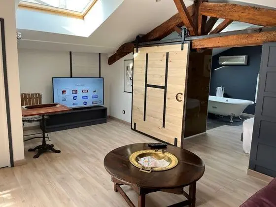 Deluxe Apart Daire, Banyolu/Duşlu, Şehir Manzaralı (Le loft des consuls)