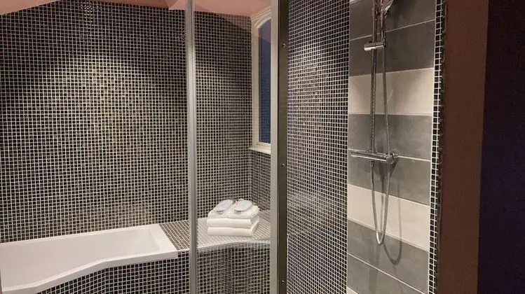 Honeymoon Süit, Banyolu/Duşlu, Şehir Manzaralı (L'intemporelle)